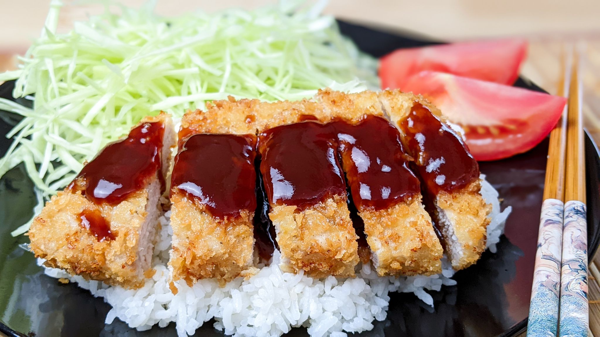 Tonkatsu de porc, sauce teriyaki, riz japonais pour 4 personnes - Recettes  - Elle à Table